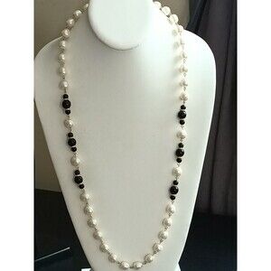 Faux Pearl Black Beaded Gold Tone Vintage Necklace